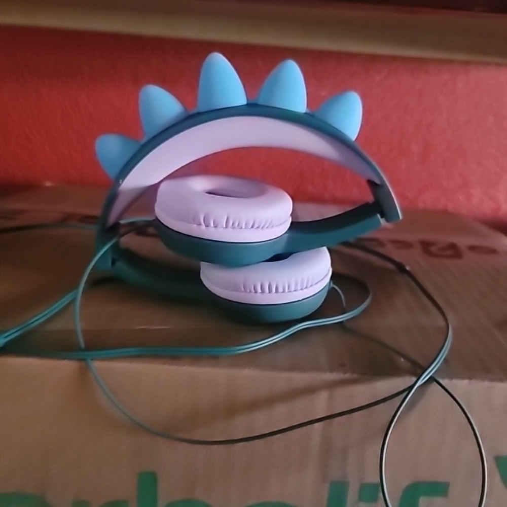Teal and White Kids Wired Headphones with Dino Spike Design